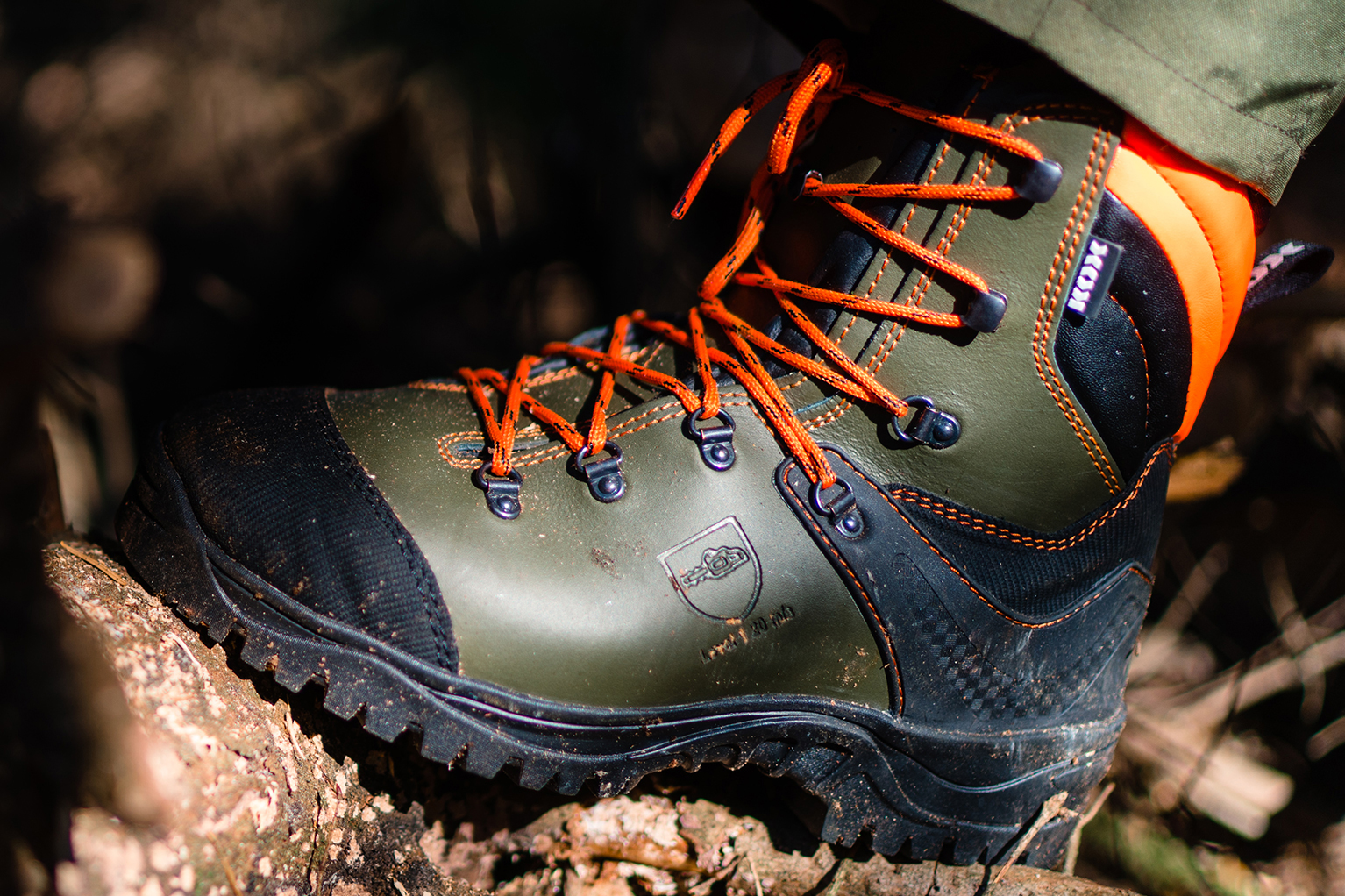 Sicherheit geht vor! - KOX Schnittschutzhosen im Vergleich